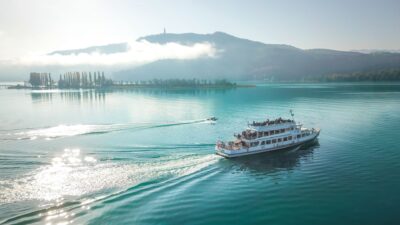 VOLLE KRAFT VORAUS — Die ers­te Aus­fahrt